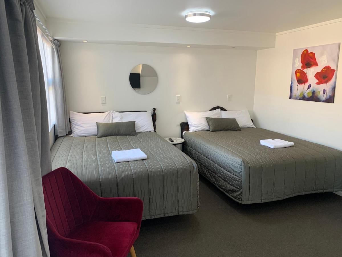 755 Regal Court Motel Dunedin Extérieur photo