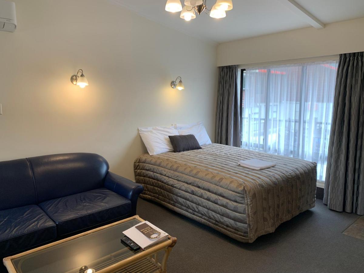 755 Regal Court Motel Dunedin Extérieur photo