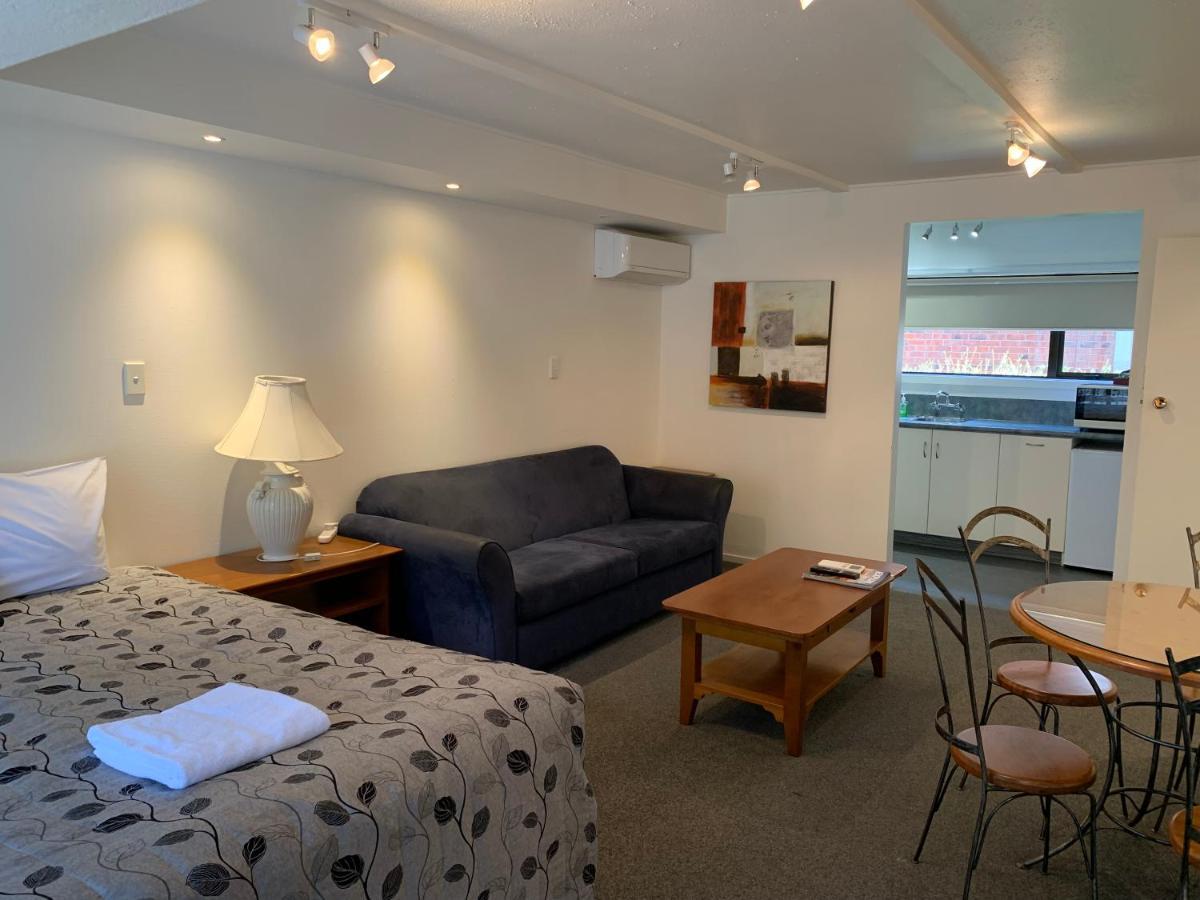 755 Regal Court Motel Dunedin Extérieur photo