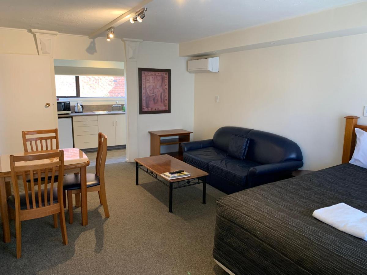 755 Regal Court Motel Dunedin Extérieur photo