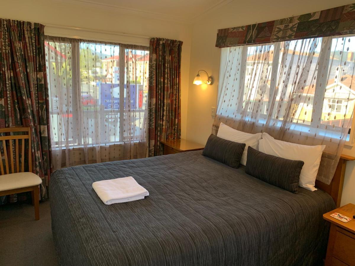 755 Regal Court Motel Dunedin Extérieur photo