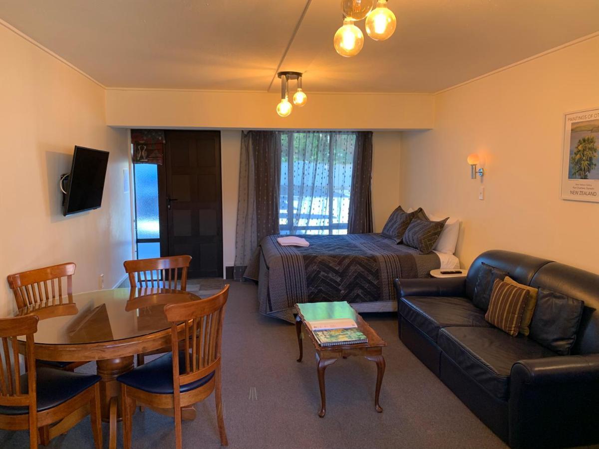 755 Regal Court Motel Dunedin Extérieur photo