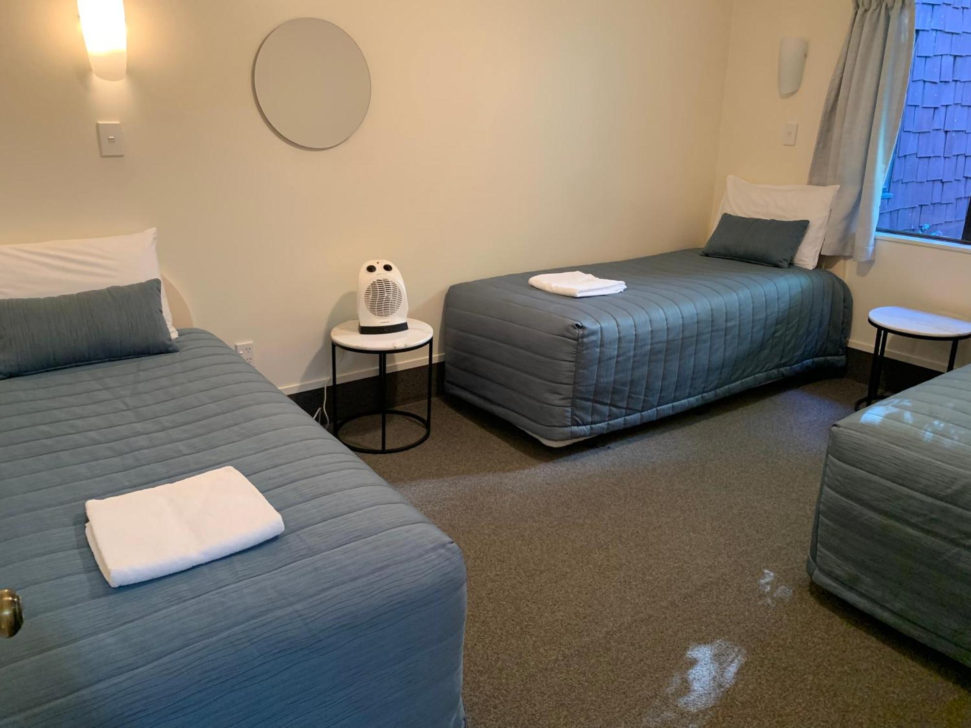 755 Regal Court Motel Dunedin Extérieur photo
