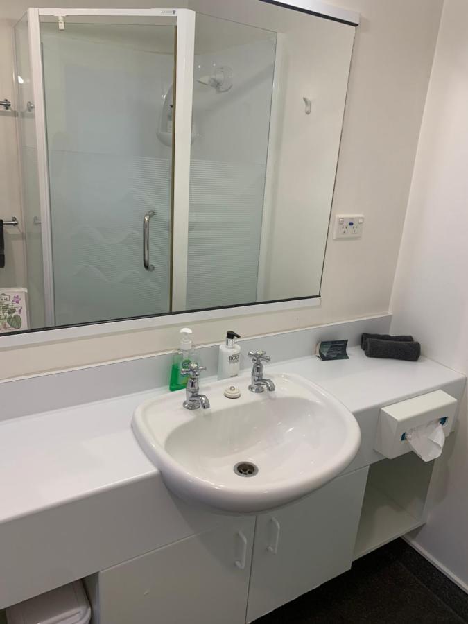 755 Regal Court Motel Dunedin Extérieur photo