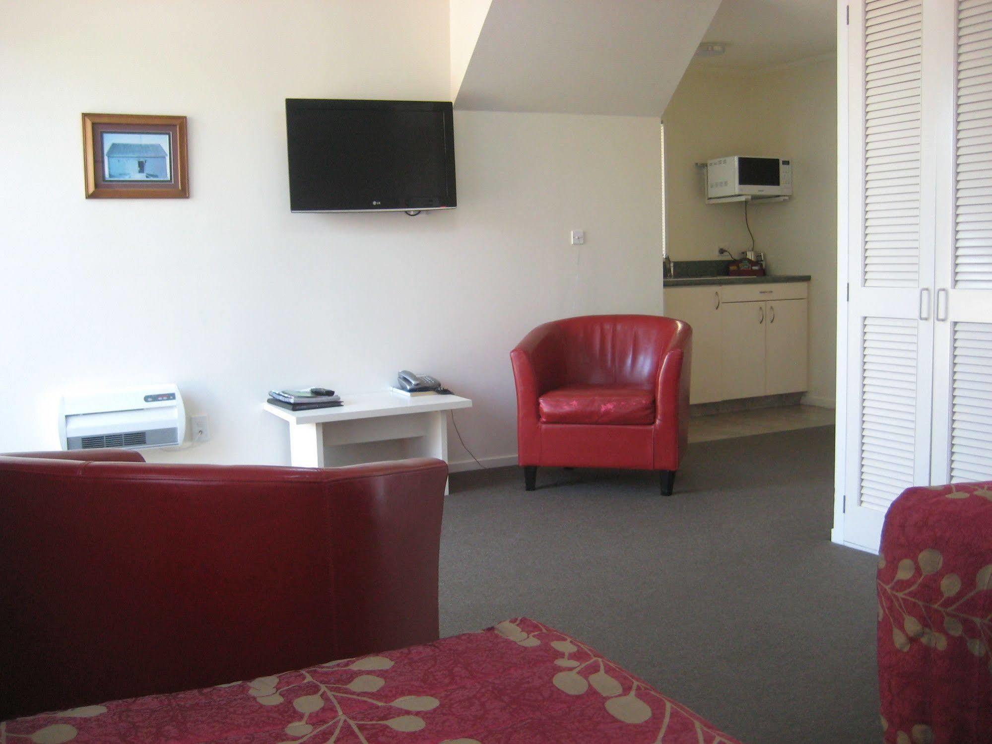755 Regal Court Motel Dunedin Extérieur photo