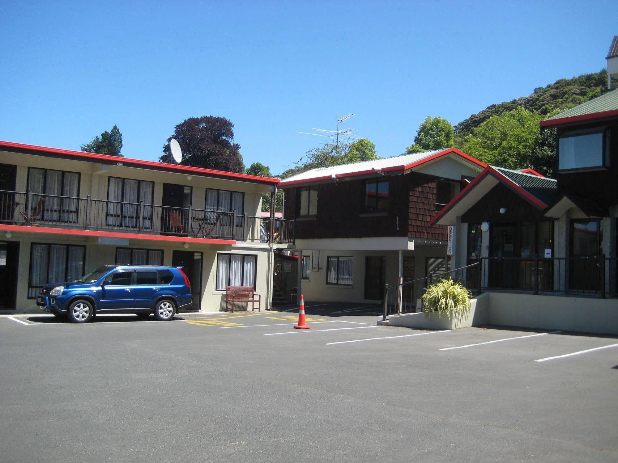 755 Regal Court Motel Dunedin Extérieur photo