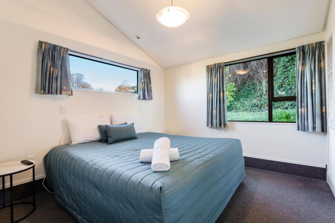 755 Regal Court Motel Dunedin Extérieur photo
